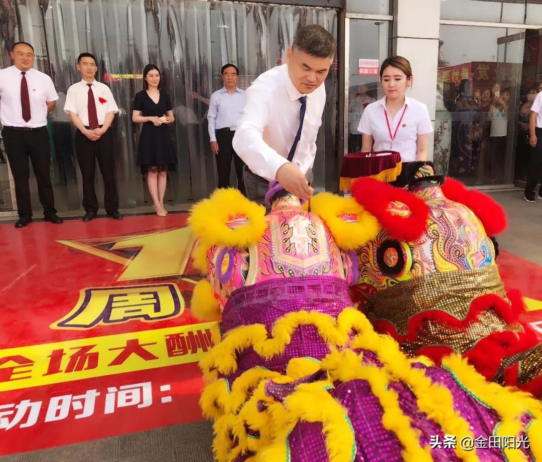 仿盛大传奇连击,中文标题**： 仿盛大传奇连击：重温经典，再创辉煌